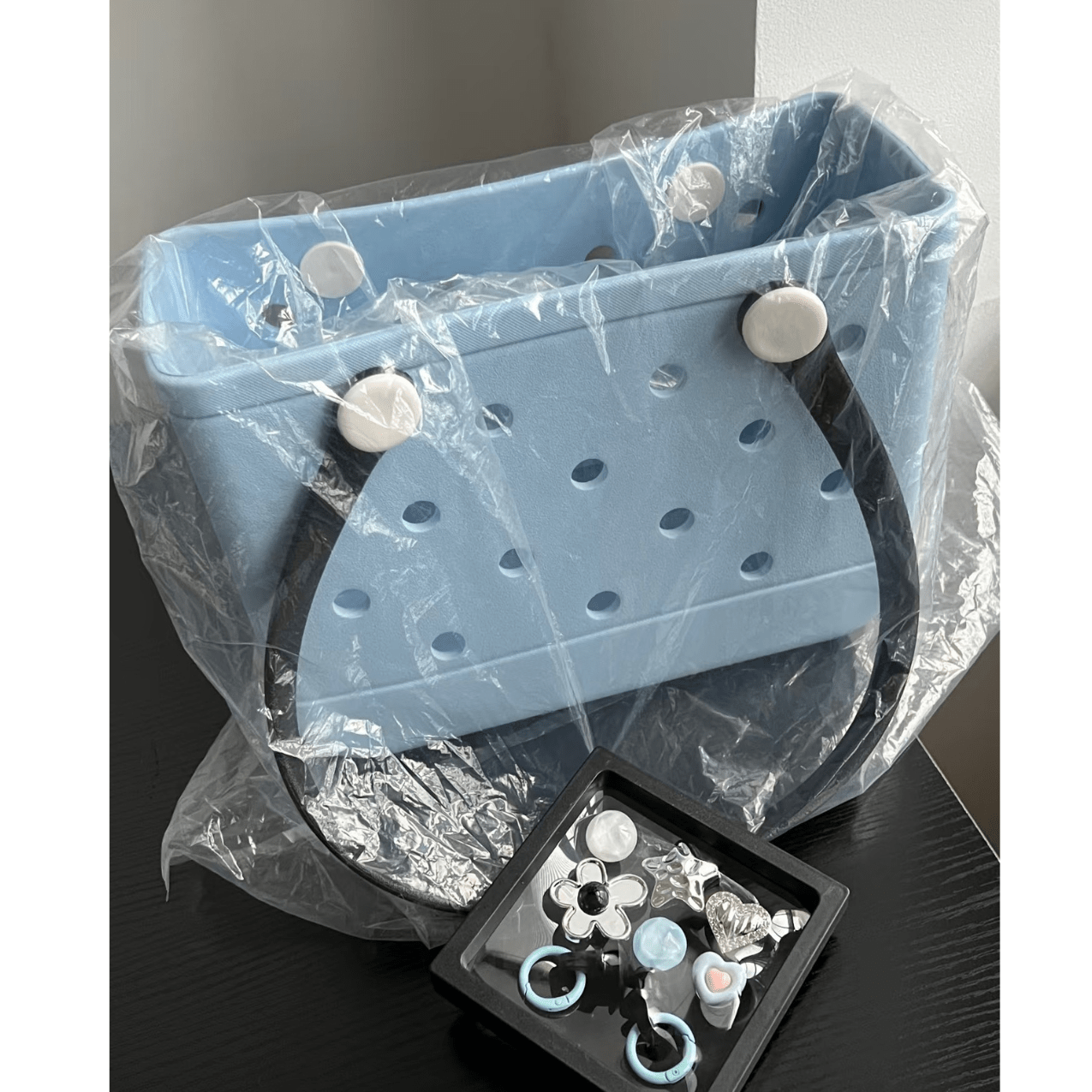 Light Blue EVA Beach Bag with Black Bead Smile - Waterproof Tote with Black Handles - Lopqix